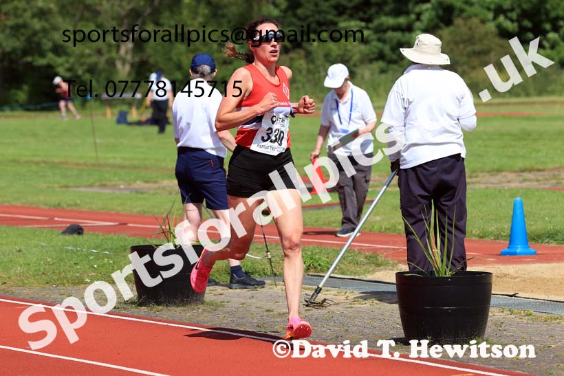 Womens 3000 metres, 2024 NE Masters Track and Field Champs., Monkton Stadium, Jarrow.  Photo: David T. Hewitson/Sports for All Pics